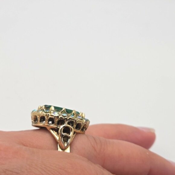 Vintage Gold Plated Green Stone Statement Ring AB rhinestones - Picture 2 of 5